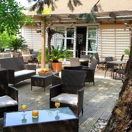 Fasthotel Toulon Cuers Exterior foto